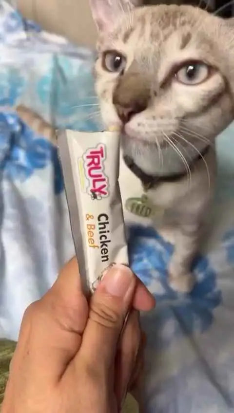 Petisco Cremoso para Gatos Hidratação e Sabor Irresistível | Caprioli Inter petisco gatos