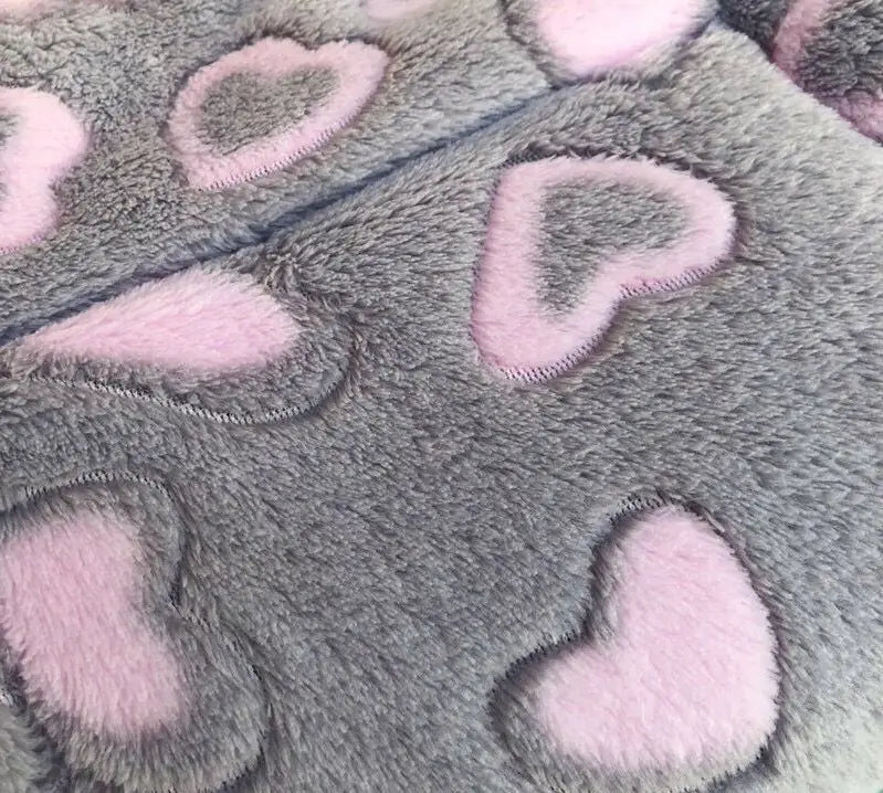 Tapetinho para Pets em Veludo Coral – Versátil Tamanhos P a GG | Caprioli Inter Caminha e casinha Cachorro